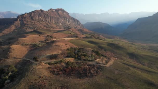 Vista Aérea Pico Catedral Parque Nacional Drakensberg Fronteira Com Lesoto — Vídeo de Stock