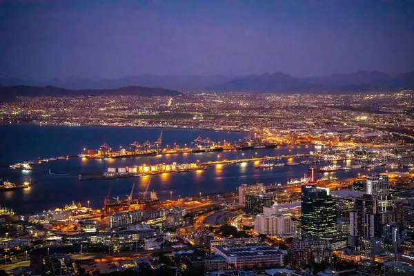 Sinyal Tepesi gün batımı manzarası. Güney Afrika, Batı Burnu 'ndaki Cape Town' da. Yüksek kalite fotoğraf