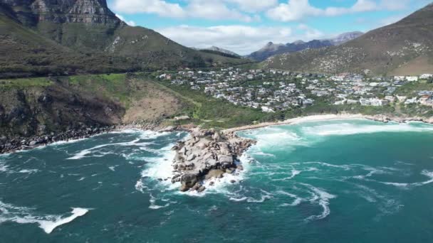 Luftaufnahme Des Strandes Von Llandudno Kapstadt Südafrika Afrika — Stockvideo