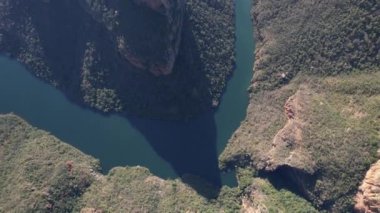 Blyde Nehri Kanyonu 'nun ve Graskop, Mpumalanga, Güney Afrika, Afrika' daki üç Rondavel 'in hava manzarası.