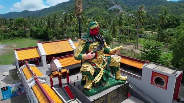 Luchtfoto Van Guan Heiligdom Standbeeld Koh Samui Thailand Hoge Kwaliteit — Stockvideo