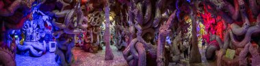Wat Manewong ya da Maniwong tapınağı Nakhon Nayok, Tayland 'da. Yüksek kalite fotoğraf