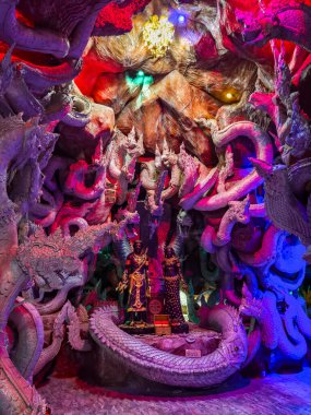 Wat Manewong ya da Maniwong tapınağı Nakhon Nayok, Tayland 'da. Yüksek kalite fotoğraf