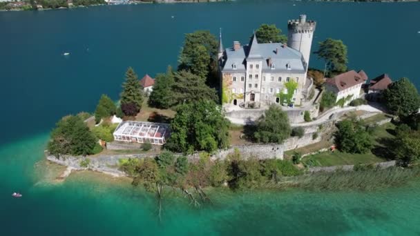 Αεροφωτογραφία Του Chateau Duingt Στη Λίμνη Annecy Haute Savoie Γαλλία — Αρχείο Βίντεο