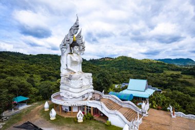 Wat Sa Nam Sai 'nin havadan görünüşü Khao Yai, Tayland, Güney Asya