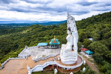 Wat Sa Nam Sai 'nin havadan görünüşü Khao Yai, Tayland, Güney Asya