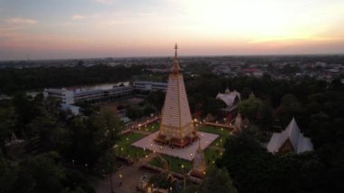Wat Phra 'nın Ubon, Tayland, Güney Doğu Asya' daki Nong Bua manzarası.
