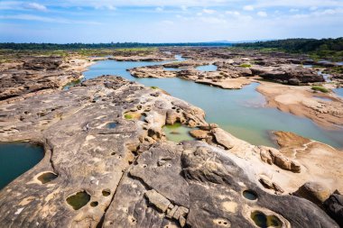 Sam Phan Bok Ubon, Tayland 'da Büyük Kanyon' u sallıyor.