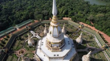 Phra Maha Chedi Chai Mongkhon Roi Et, Tayland, Güney Doğu Asya
