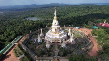 Phra Maha Chedi Chai Mongkhon Roi Et, Tayland, Güney Doğu Asya