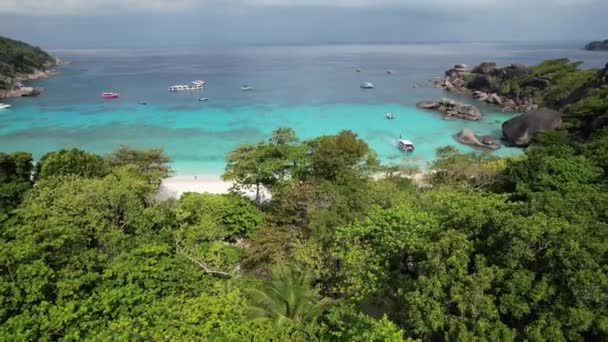 南東アジアのパンガン島のシミラン島の空中観測 — ストック動画