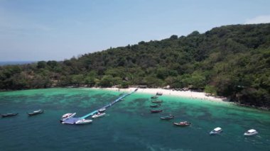 Mercan adasının ya da Koh 'un havadan görünüşü hey Phuket, Tayland, Güney Asya