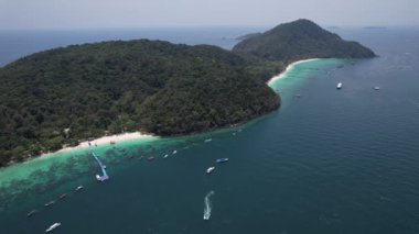Mercan adasının ya da Koh 'un havadan görünüşü hey Phuket, Tayland, Güney Asya