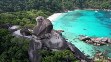 Phang Nga, Tayland, Güney Asya 'daki Similan adasının havadan görünüşü