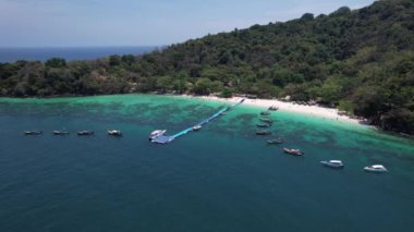 Mercan adasının ya da Koh 'un havadan görünüşü hey Phuket, Tayland, Güney Asya