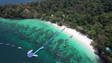 Mercan adasının ya da Koh 'un havadan görünüşü hey Phuket, Tayland, Güney Asya