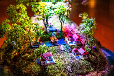 Phuket, Tayland 'daki Cape Panwa plajındaki tatil köyü manzarası, Güney Doğu Asya