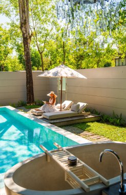 Phuket Tayland 'daki Mai Khao Plaj Tatil Köyü. Yüksek kalite fotoğraf