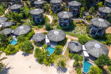 Koh yao noi, Phang Nga, Tayland, Güney Doğu Asya 'daki cennet manzaralı tatil köyü.