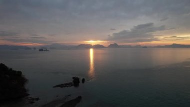 Koh yao noi, Phang Nga, Tayland, Güney Doğu Asya 'daki cennet manzaralı tatil köyü.
