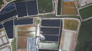 Khanh Hoa 'daki Hon Khoi Tuz Tarlaları' nın havadan görünüşü, Vietnam, Güney Doğu Asya