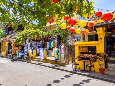 Hoi 'deki cadde manzarası Vietnam' daki antik bir kasaba. Yüksek kalite fotoğraf