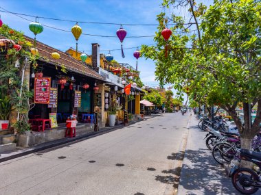 Hoi 'deki cadde manzarası Vietnam' daki antik bir kasaba. Yüksek kalite fotoğraf