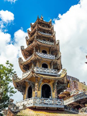 Da Lat, Vietnam 'daki Linh Phuoc Pagoda. Yüksek kalite fotoğraf