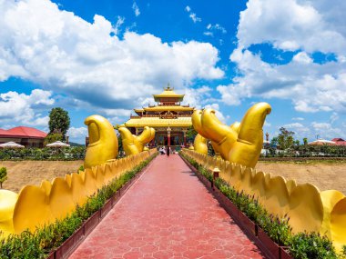 Samten Hills Dalat, Vietnam 'daki Temple, Stupa ve Pagoda. Yüksek kalite fotoğraf
