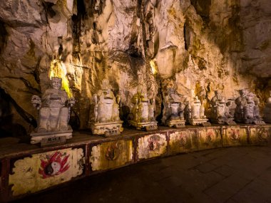 Da Nang, Vietnam 'daki Mermer Dağ Mağarası ve Tapınağı. Yüksek kalite fotoğraf