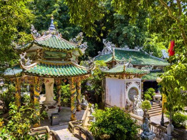 Da Nang, Vietnam 'daki Mermer Dağ Mağarası ve Tapınağı. Yüksek kalite fotoğraf