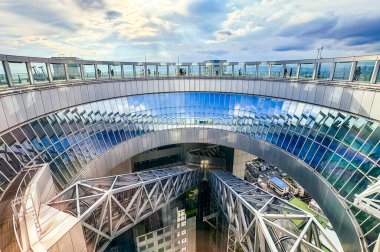 Osaka, Japonya 'daki Umeda Gökyüzü Binası' ndan görüntü. Yüksek kalite fotoğraf