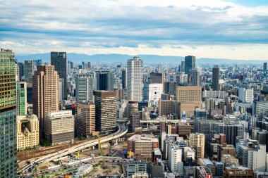 Osaka, Japonya 'daki Umeda Gökyüzü Binası' ndan görüntü. Yüksek kalite fotoğraf
