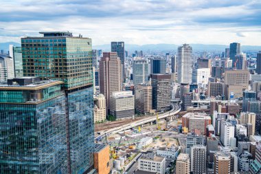 Osaka, Japonya 'daki Umeda Gökyüzü Binası' ndan görüntü. Yüksek kalite fotoğraf