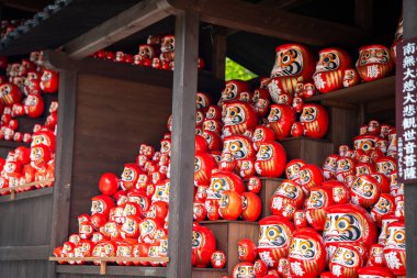 Katsuoji, Daruma Bebekleri Tapınağı, Japonya. Yüksek kalite fotoğraf