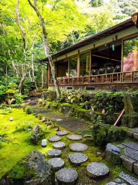 Arashiyama, Kyoto, Japonya 'daki Otagi Nenbutsuji Tapınağı. Yüksek kalite fotoğraf