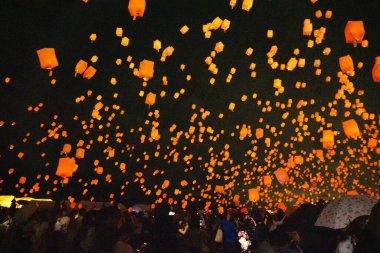 Kyoto, Japonya 'da tanabata gökyüzü feneri festivali. Yüksek kalite fotoğraf