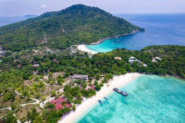 Phuket, Tayland 'da Koh Racha Yai' nin hava görüntüsü, Güney Doğu Asya