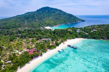 Phuket, Tayland 'da Koh Racha Yai' nin hava görüntüsü, Güney Doğu Asya