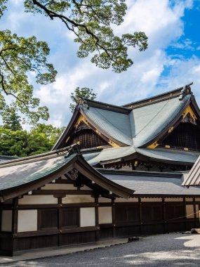 Kotai Jingu tapınağı ya da Ise Jingu Naiku, içeri. Japonya 'nın Ise şehrinde bulunan Ise Tapınağı, güneş tanrıçası Amaterasu' ya adanmış bir Shinto tapınağıdır..