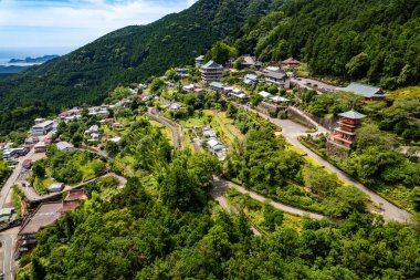 Seiganto-ji tapınağı Japonya, Wakayama 'daki Nachi Su Fall yakınlarında..