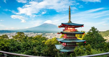 Chureito pagoda ile Fuji Dağı manzaralı, Arakurayama Sengen Parkı, Fujiyoshida, Yamanashi, Japonya. Yüksek kalite fotoğraf