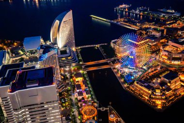 Yokohama dönme dolap Cosmo Saati 21 Kanagawa, Yokohama, Japonya 'da. Yüksek kalite fotoğraf