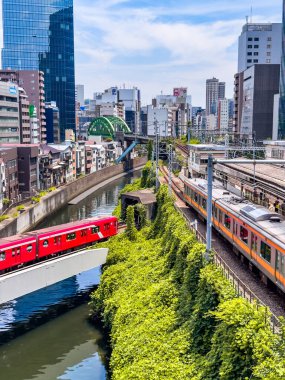 Chiyoda City, Tokyo, Japonya 'daki Ochanomizu İstasyonu. Yüksek kalite fotoğraf