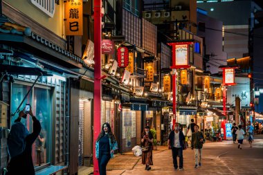 Tokyo, Japonya 'da Asakusa sokak manzarası. Yüksek kalite fotoğraf