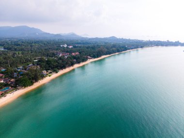 Tayland, Tayland, Güney Asya 'daki Koh Samui adasındaki Lipa Noi plajının hava görüntüsü.