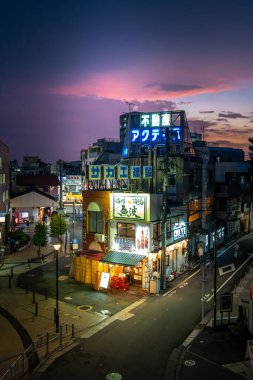 Toshima, Tokyo, Japonya 'daki Shiinamachi İstasyonu ikonik restoranı. Yüksek kalite fotoğraf