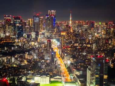 Gün batımında Shibuya Sky 'ın çatısından Tokyo manzarası, Shibuya, Tokyo, Japonya. Yüksek kalite fotoğraf