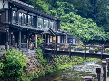 Ginzan Onsen, Japonya 'nın Yamagata ilinin Obanazawa kentinde bir onsen bölgesidir. Adı gümüş madeni kaplıcası demek..