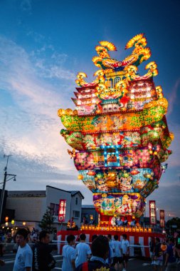 Noshiro Tenku no Fuyajo Tanabata Festivali Fener Kaleleri Noshiro Ağustos 2024, Akita, Japonya 'da. Yüksek kalite fotoğraf